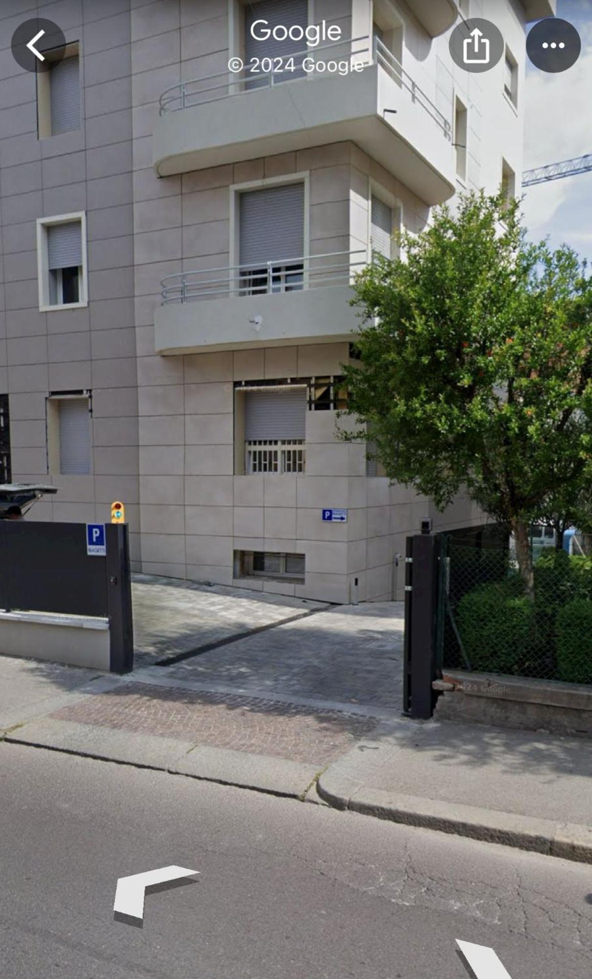 Housmart Emilia Levante 98 Bologna Exterior foto